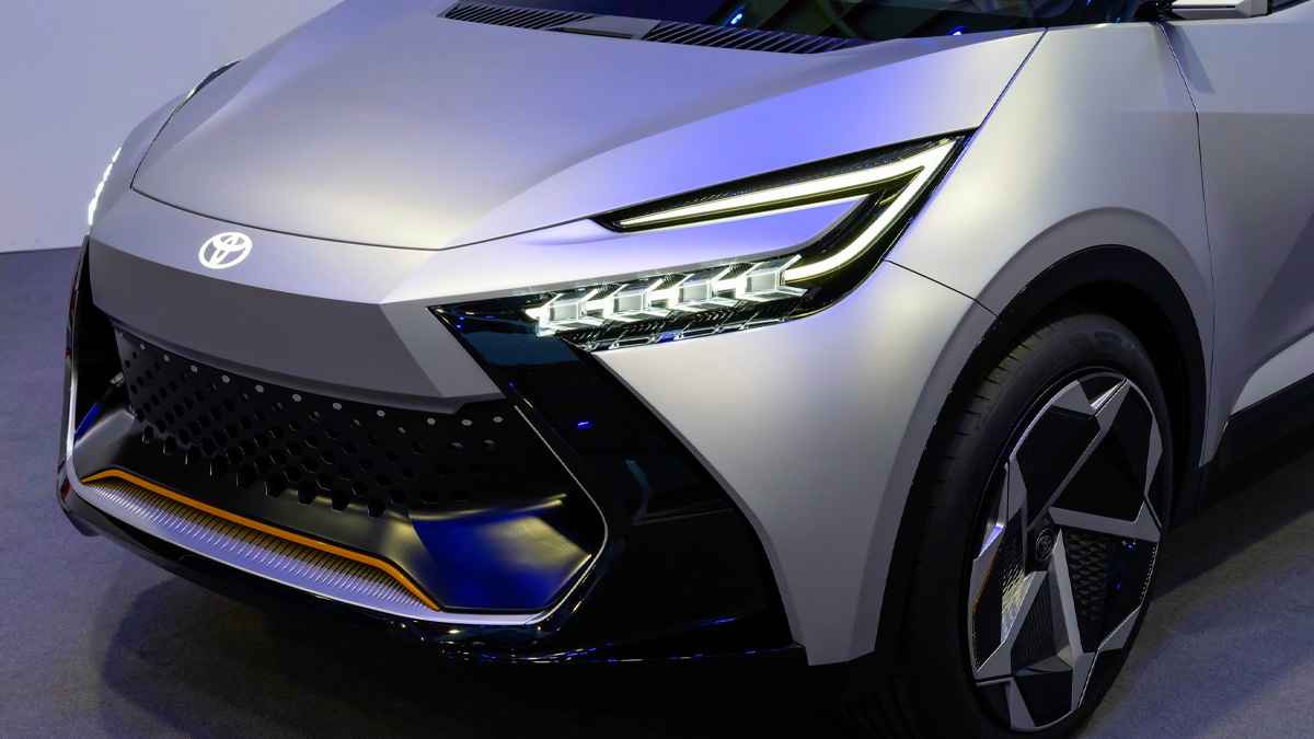 Yeni Toyota C-Hr'nin Tasarımı Ortaya Çıktı