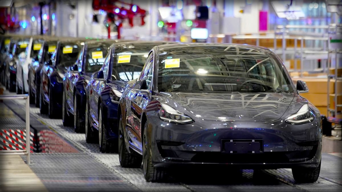 İlk Çeyrekte Tesla'nın Araç Üretimi Yüzde 44 Arttı!