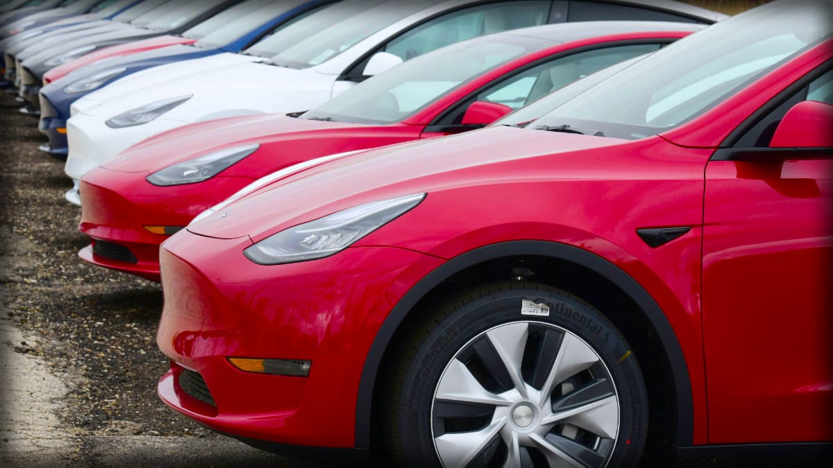 Tesla, Avrupa ve Asya'da Araç Fiyatlarında İndirim Yaptı