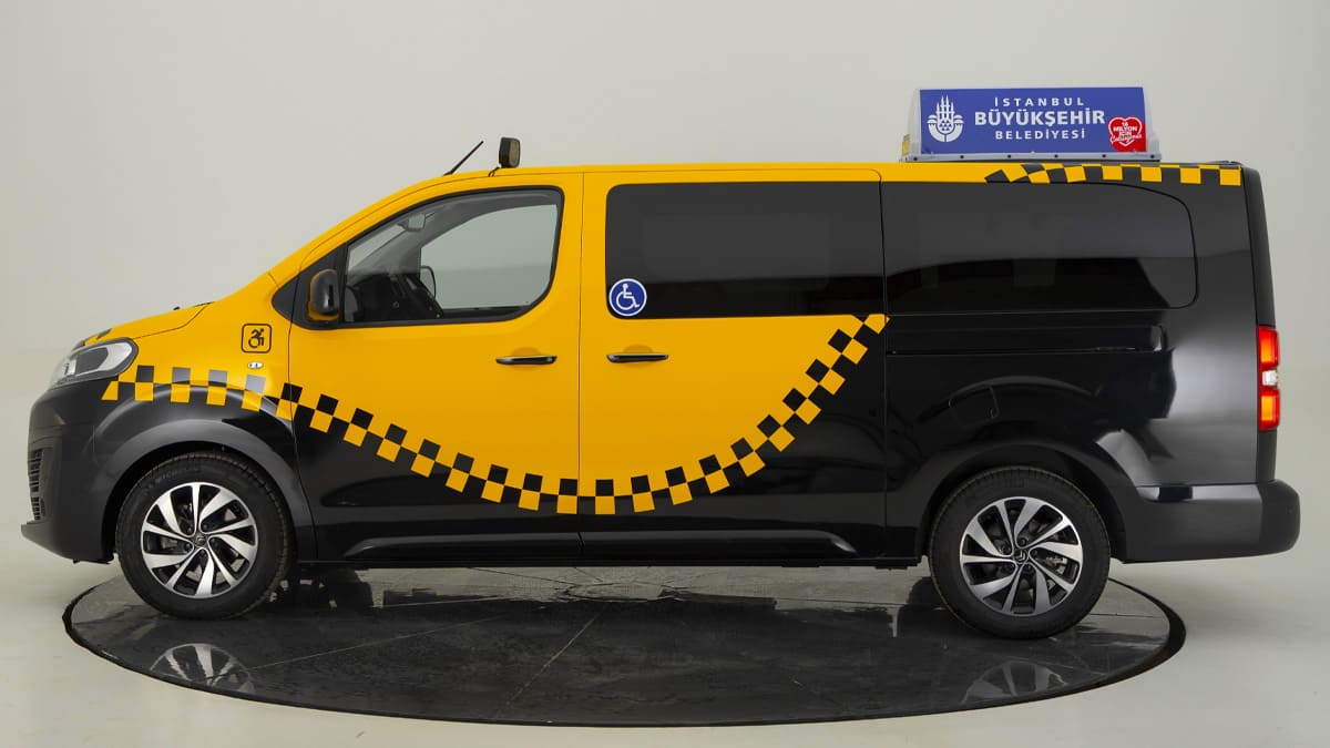 İstanbul'un Taksileri Jumpy Spacetourer İle Dönüşecek