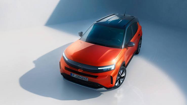 Yeni Opel Frontera Türkiye'de: Elektrikli ve Hibrit Seçenekleriyle Satışta!